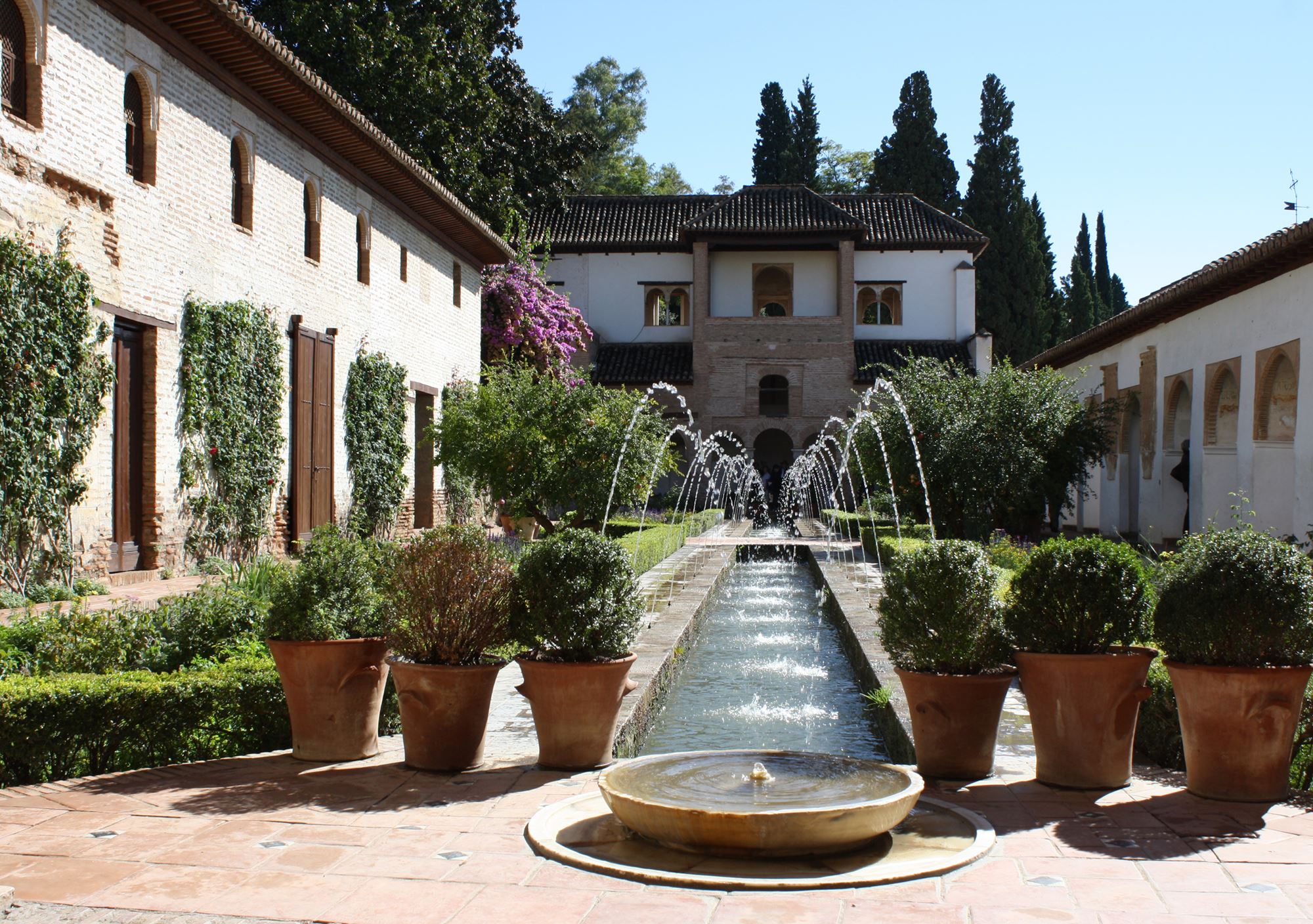 booking guided visits Alhambra Alcazaba Gardens and Generalife